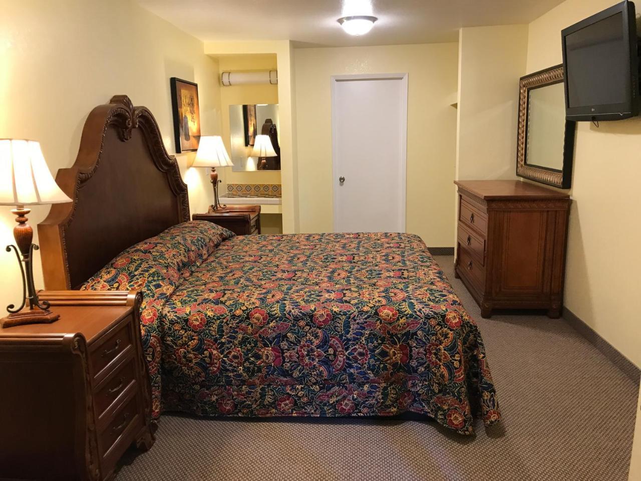 Hacienda Motel Escondido Luaran gambar