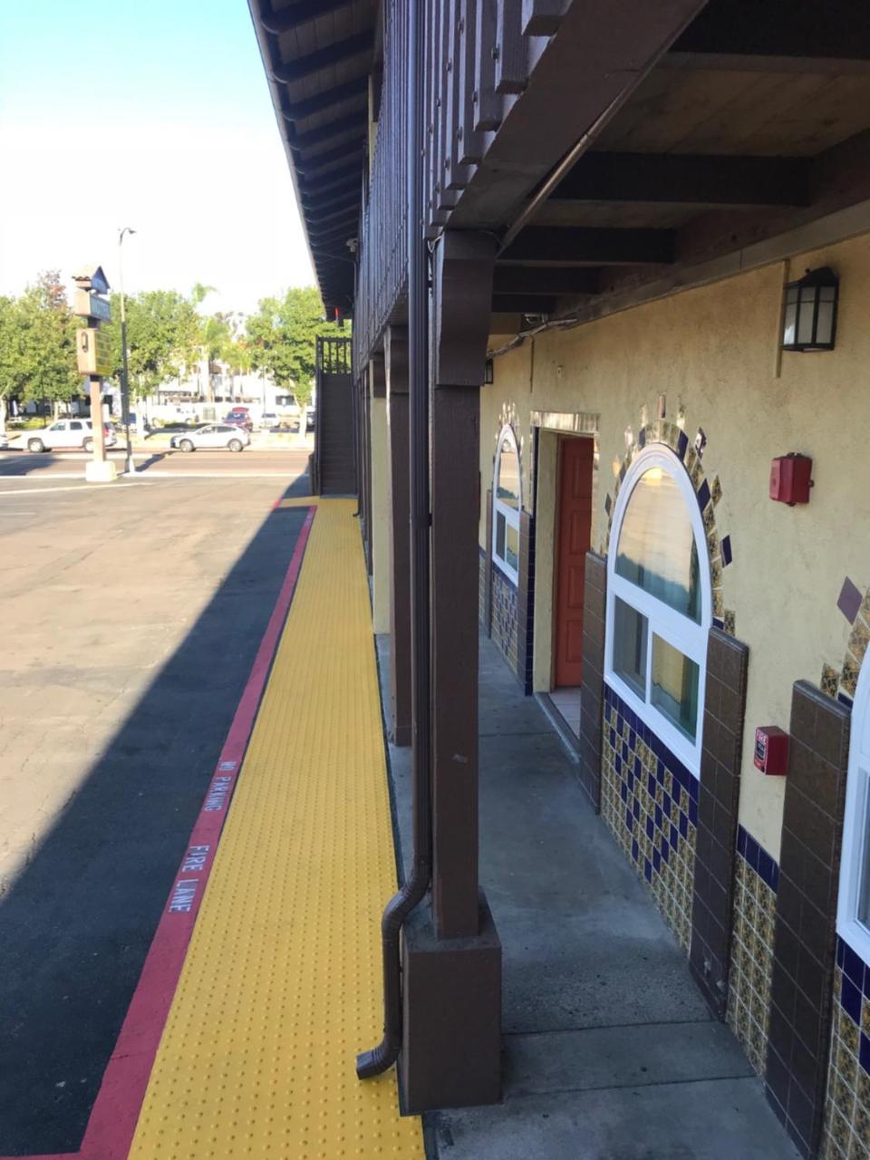 Hacienda Motel Escondido Luaran gambar