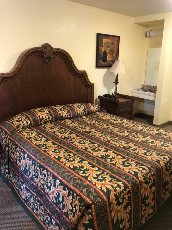 Hacienda Motel Escondido Luaran gambar